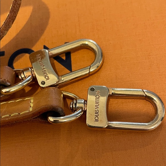 Louis Vuitton Brown Leather Strap with Gold Hardware - Picture 9 of 10